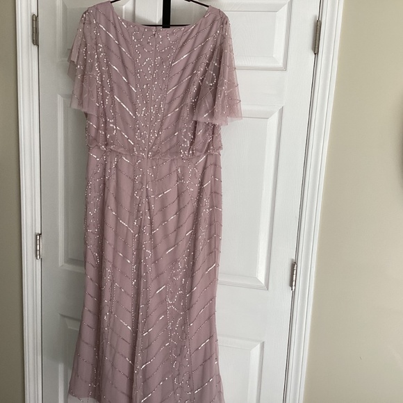 Ladies Adrianna PAPELLSize 14 Beaded Sequins Long Light Colored Mauve  Dress - Picture 2 of 7